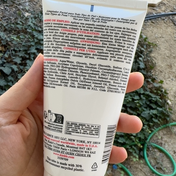 KIEHL’S ultra facial cleanser full size 5oz (150ml) - Picture 2 of 4